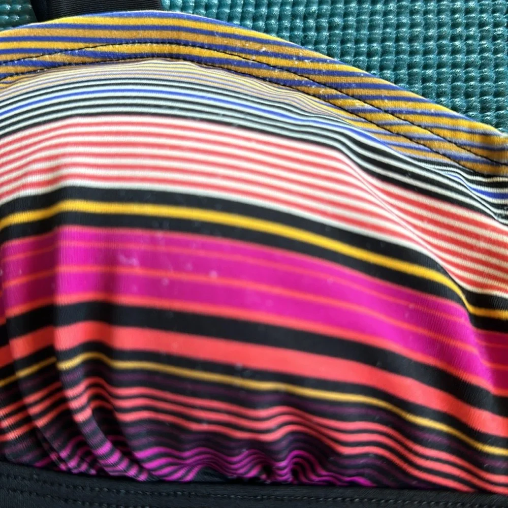 Athleta Capri Stripe Pura Bikini Top Underwire Black Coral Yellow 32B/C Swim